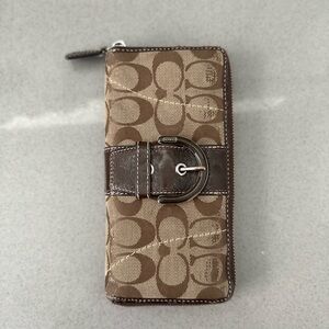Coach Signature Jacquard zip wallet
